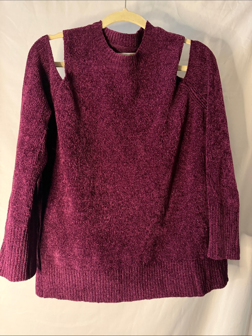 LOFT Plush Cold-Shoulder Chenille Sweater - Berry